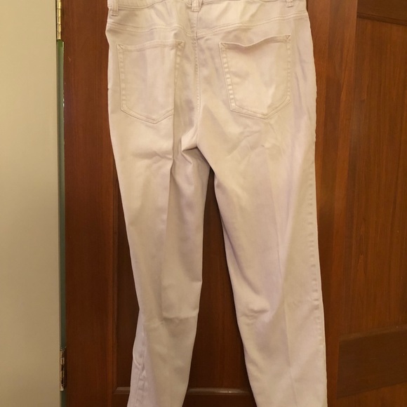 Chico’s Cream Ankle Jeans - Picture 2 of 3